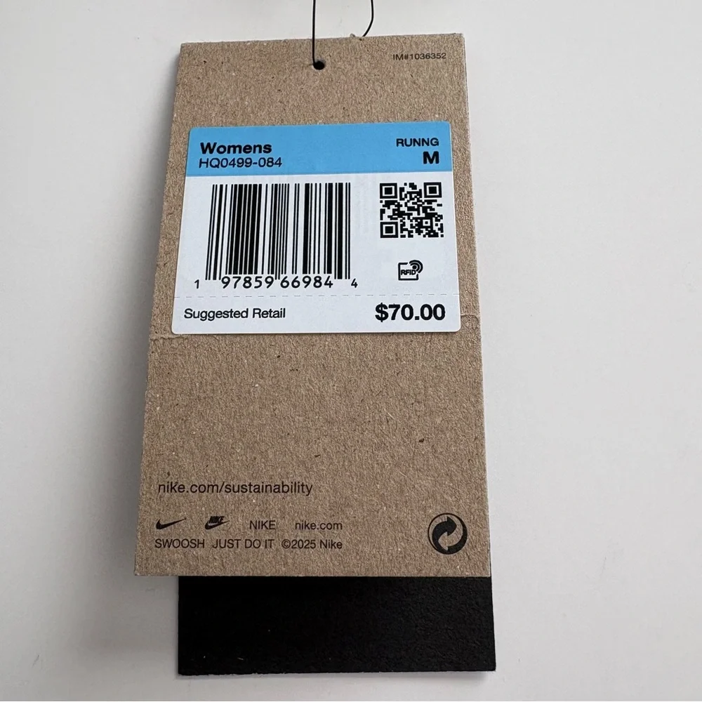 Women’s Nike Swift Dri-Fit Ultraviolet 1/4 Zip Running Top Shirt Medium MSRP $70 - Picture 4 of 6